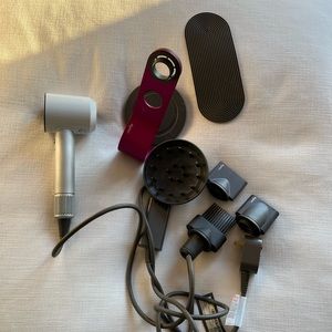 Dyson Supersonic Blowdryer